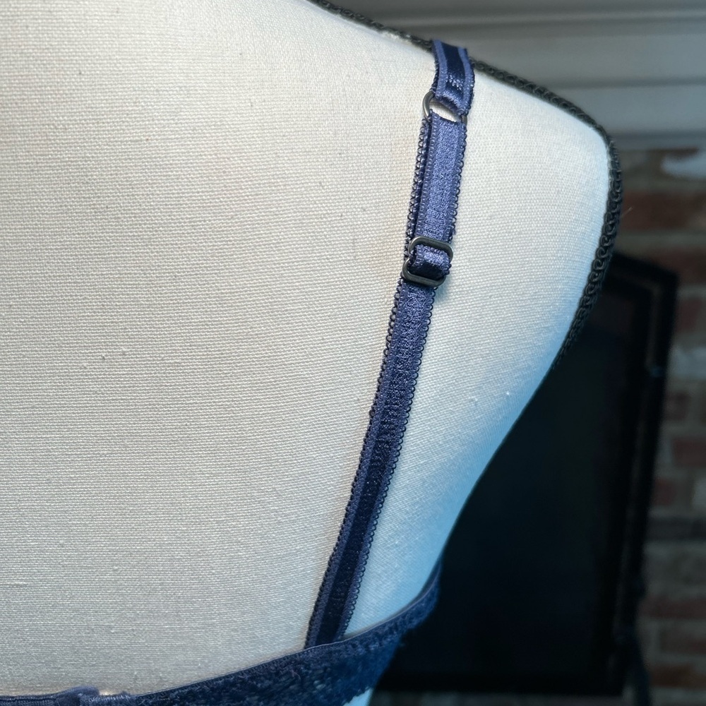 Lucky Brand Blue Bra Size 38C - EUC - Picture 2 of 11